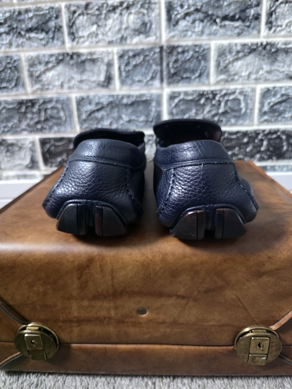 Salvatore Ferragamo Men's Navy Leather Loafers Size 9.5 - Picture 5 of 13